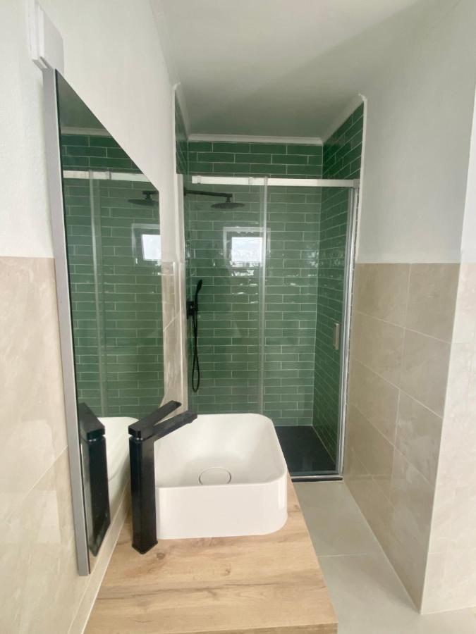 Pine & Apple Sintra Beach Houseコラレス エクステリア 写真